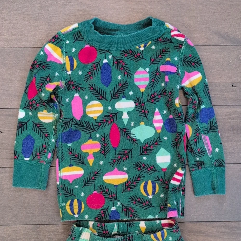 Hanna Andersson 2T Green Ornament Print Long Johns